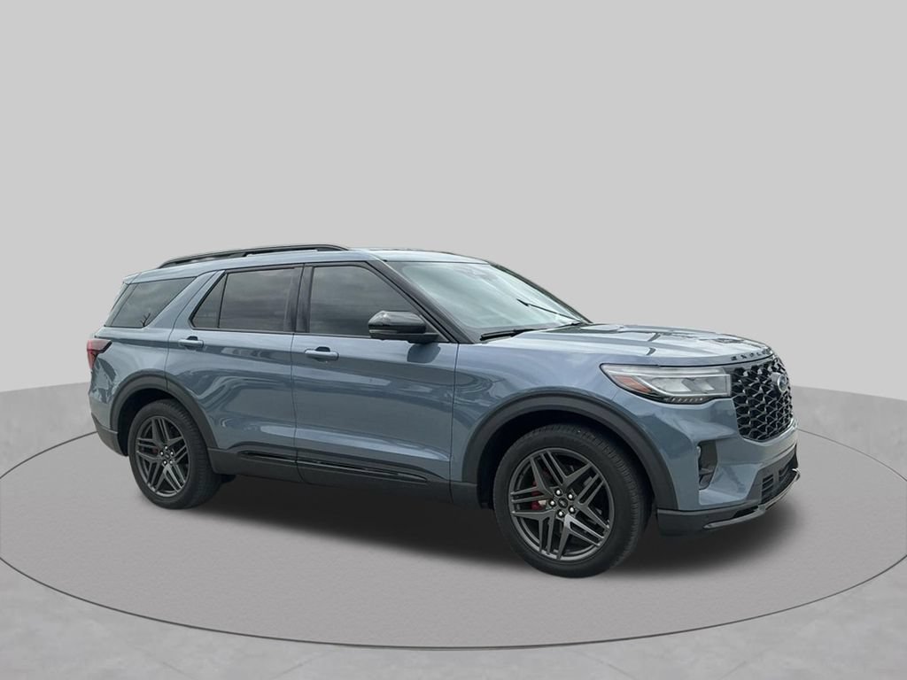 Certified 2025 Ford Explorer ST RWD image 18