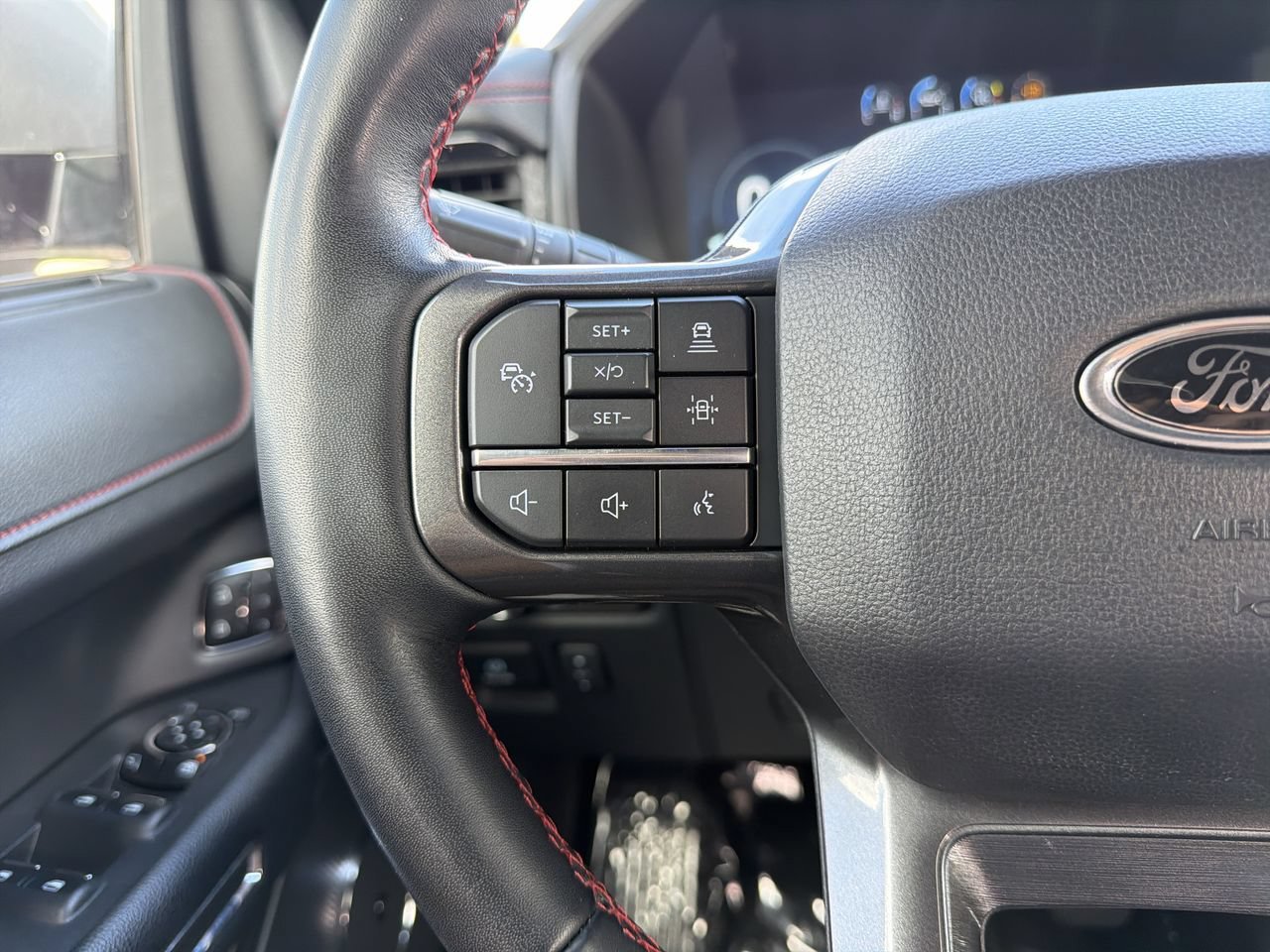 Certified 2023 Ford Expedition Limited AWD/4WD image 31