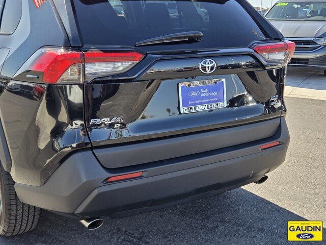 Used 2025 Toyota RAV4 XLE AWD/4WD image 6