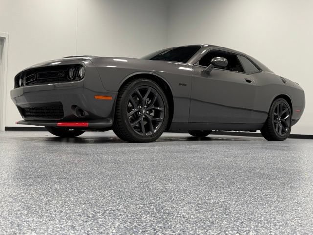 Used 2023 Dodge Challenger R/T RWD image 5