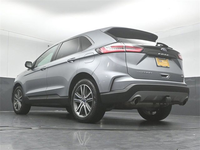 Certified 2022 Ford Edge Titanium w/ Class II Trailer Tow Package image 10