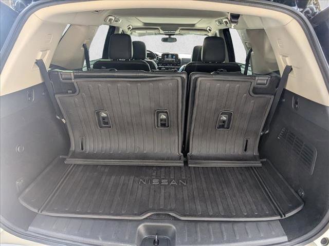 Used 2022 Nissan Pathfinder Platinum w/ Cargo Package image 6