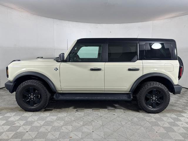 Certified 2025 Ford Bronco Outer Banks w/ Black Appearance Package AWD/4WD image 12