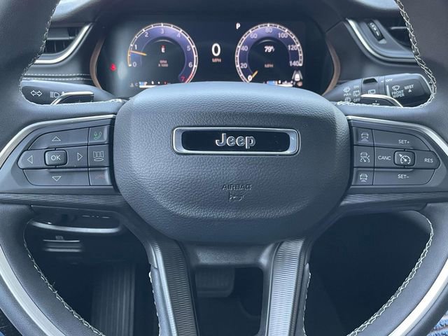 Used 2024 Jeep Grand Cherokee Laredo image 18