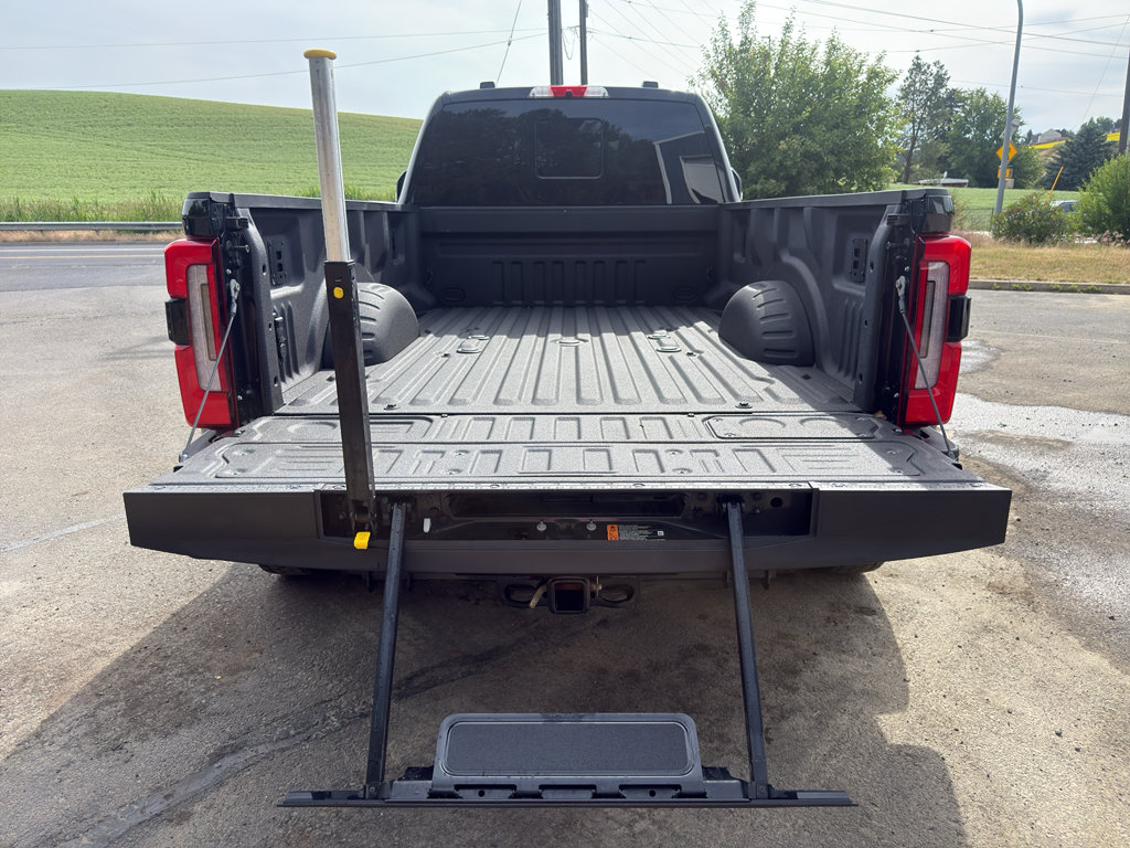 Certified 2026 Ford F450 Platinum AWD/4WD image 8