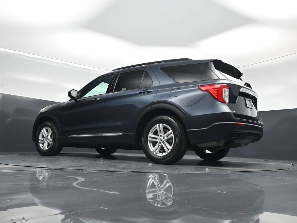 Certified 2023 Ford Explorer XLT RWD image 48