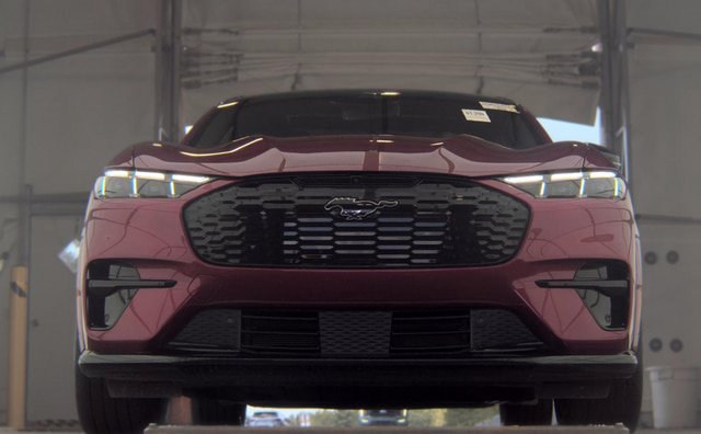 Certified 2025 Ford Mustang Mach-E GT AWD/4WD image 3