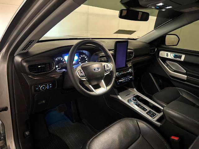 Certified 2023 Ford Explorer Limited w/ Limited Technology Package RWD image 11
