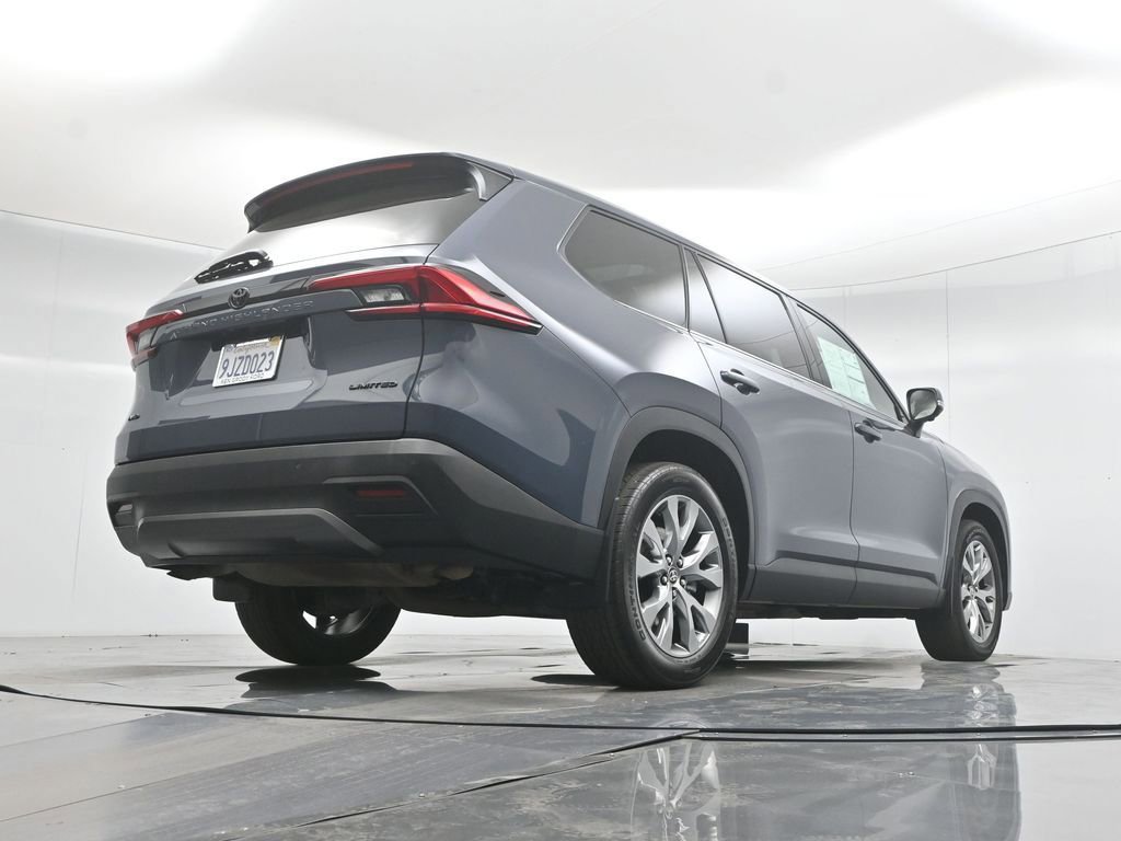Used 2024 Toyota Grand Highlander Limited image 15