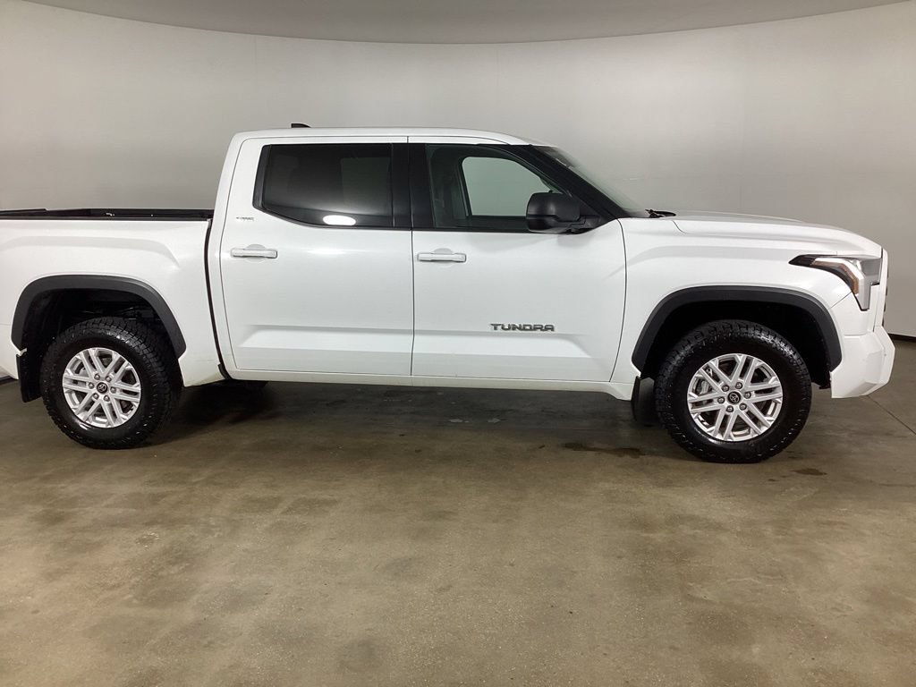 Used 2022 Toyota Tundra SR5 AWD/4WD image 4
