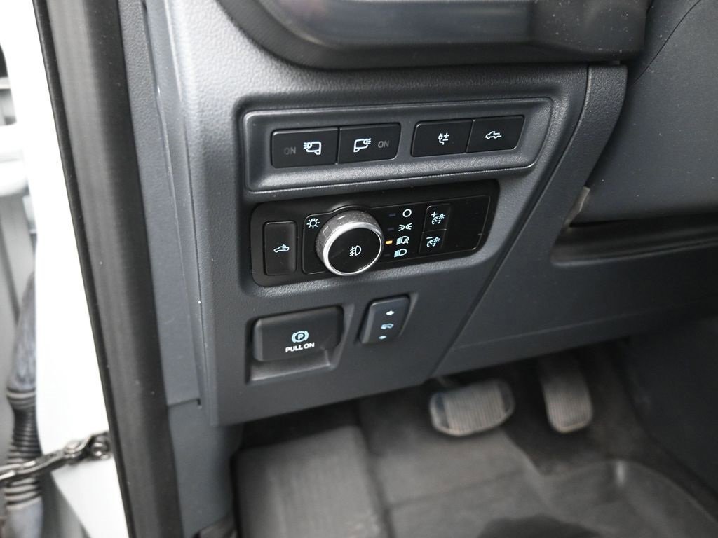 Certified 2024 Ford F150 Platinum w/ Equipment Group 702A High image 19