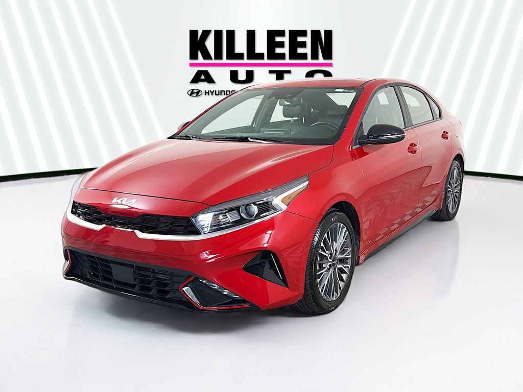 Used 2024 Kia Forte GT-Line w/ GT-Line Premium Package FWD image 3