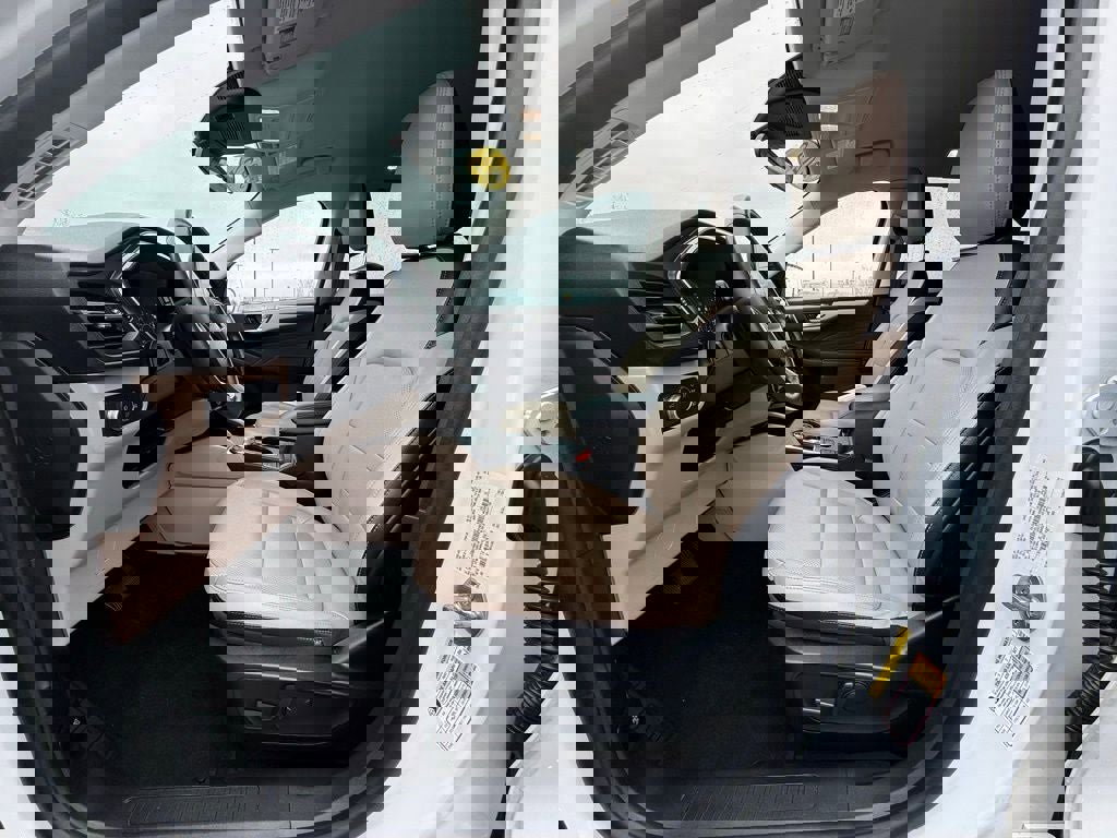 Certified 2022 Ford Escape SEL image 19