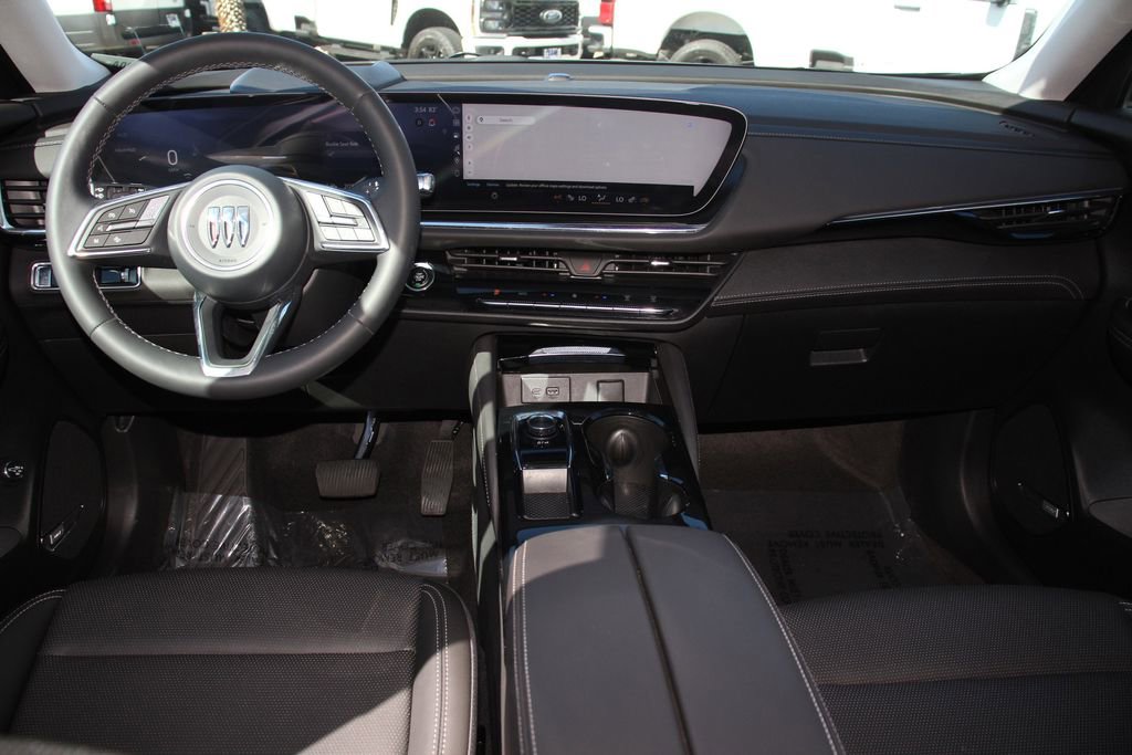 Used 2025 Buick Envision Preferred AWD/4WD image 19