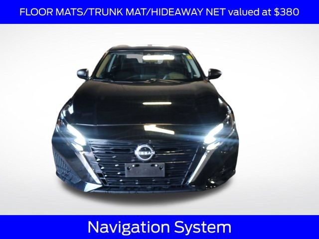 Used 2025 Nissan Altima 2.5 SV FWD image 3