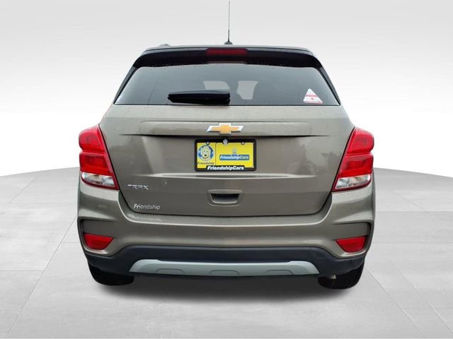 Used 2022 Chevrolet Trax LT w/ LT Convenience Package image 5