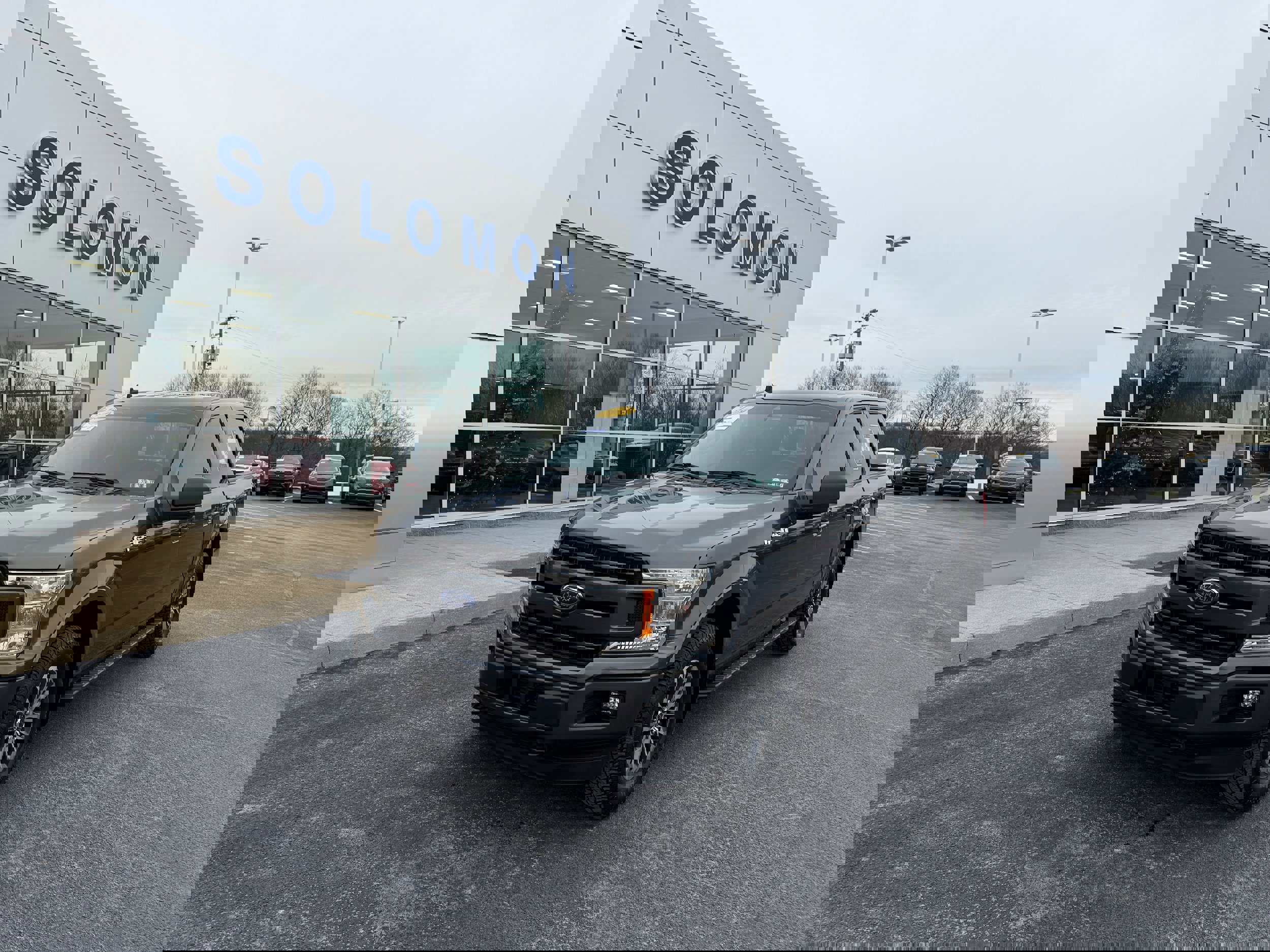 Certified 2019 Ford F150 XLT w/ Equipment Group 302A Luxury image 8