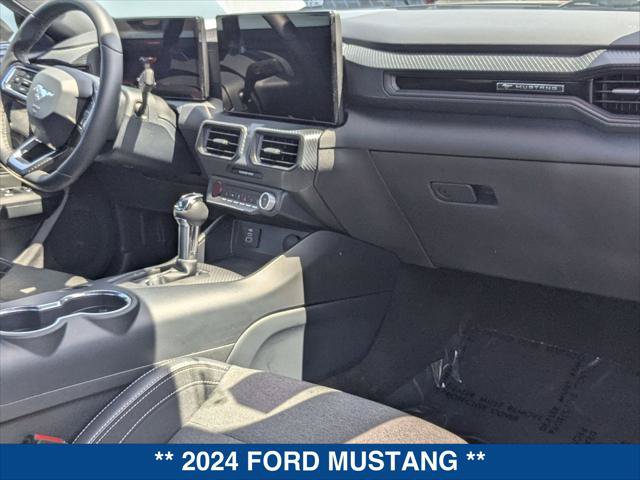 Certified 2024 Ford Mustang Coupe RWD image 21