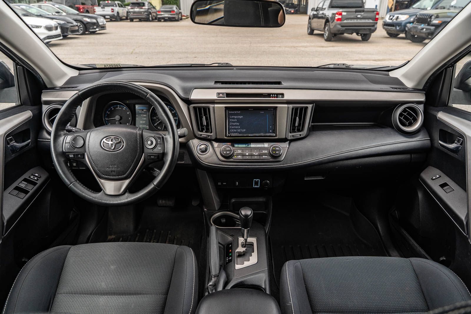 Used 2018 Toyota RAV4 XLE w/ Plus Extra Value Package FWD image 21