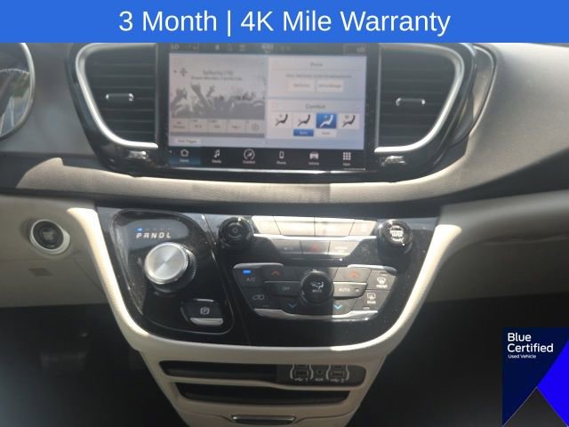 Used 2023 Chrysler Pacifica Touring-L FWD image 33