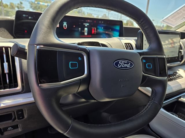 Certified 2025 Ford Expedition Active RWD image 17
