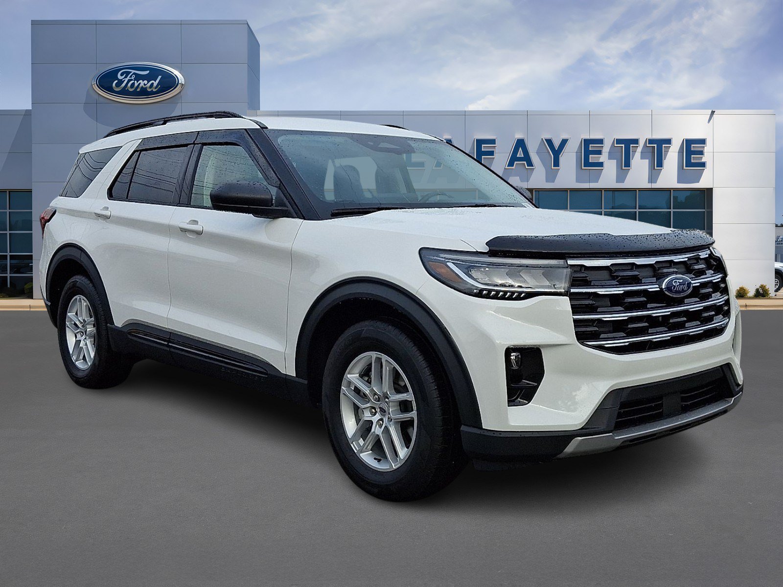 Certified 2026 Ford Explorer Active w/ Active Comfort Package RWD image 1