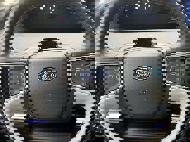 Certified 2025 Ford Expedition Platinum w/ Platinum Ultimate Package image 18