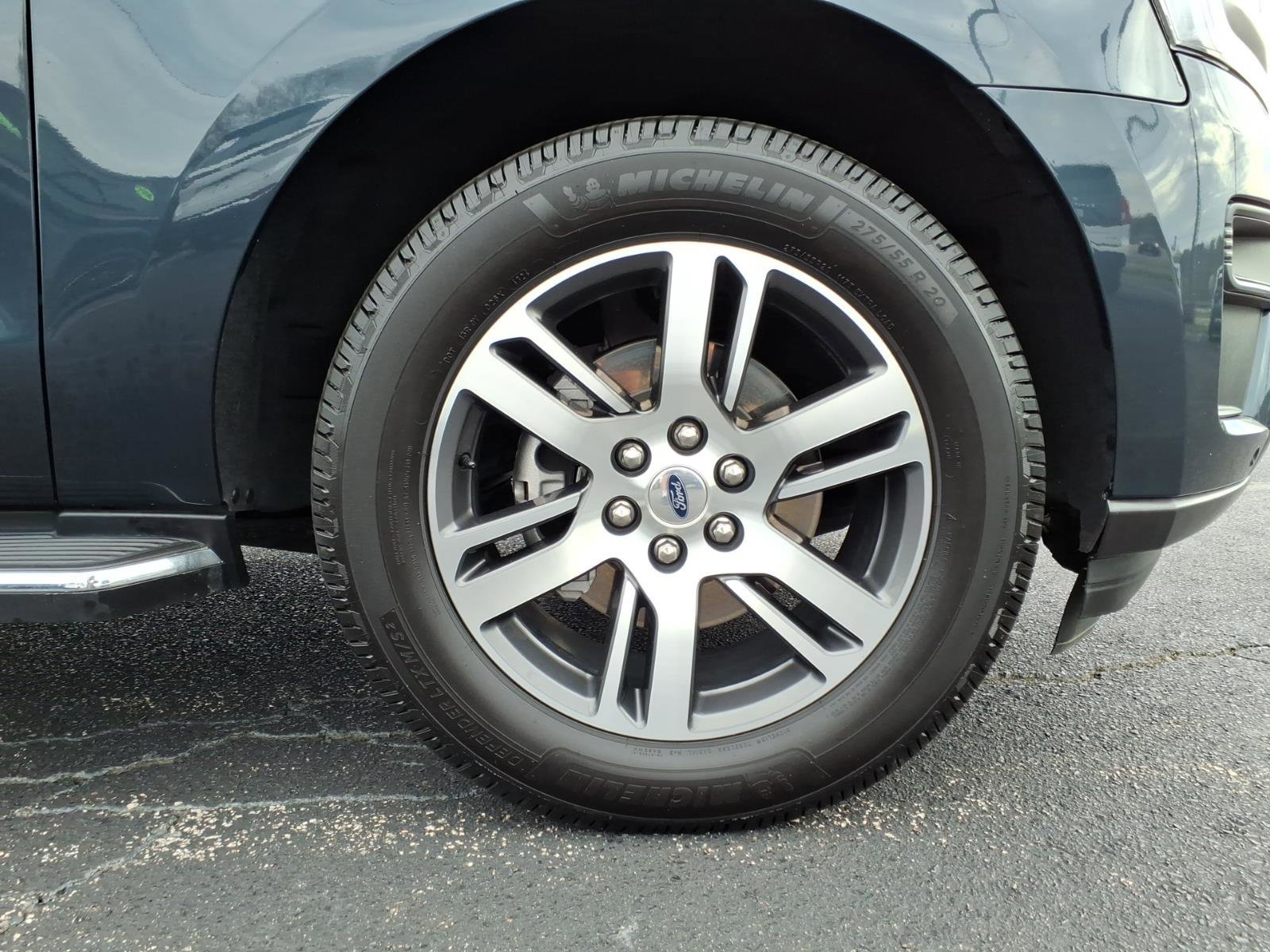 Certified 2022 Ford Expedition XLT image 10