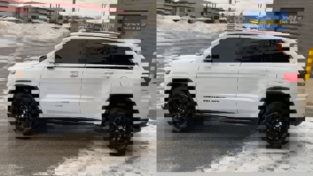 Used 2018 Jeep Grand Cherokee Laredo image 7