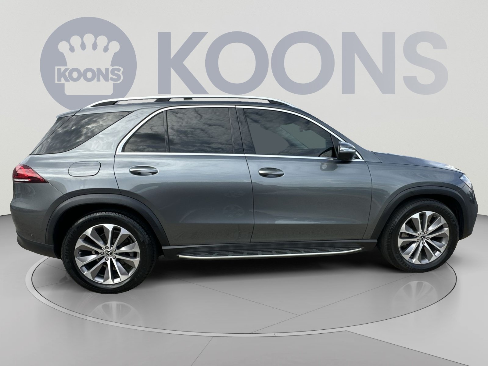 Used 2022 Mercedes-Benz GLE 350 4MATIC w/ Premium Package image 17