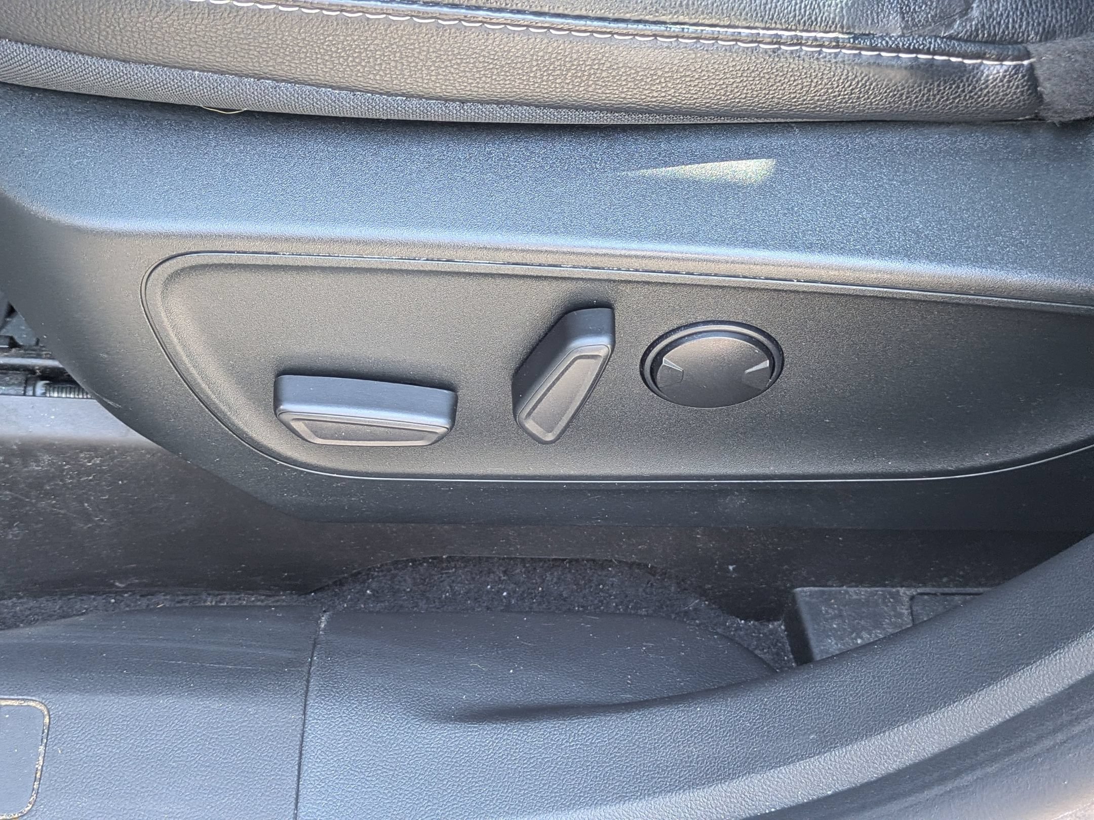 Certified 2022 Ford Escape SEL w/ Technology Package FWD image 14