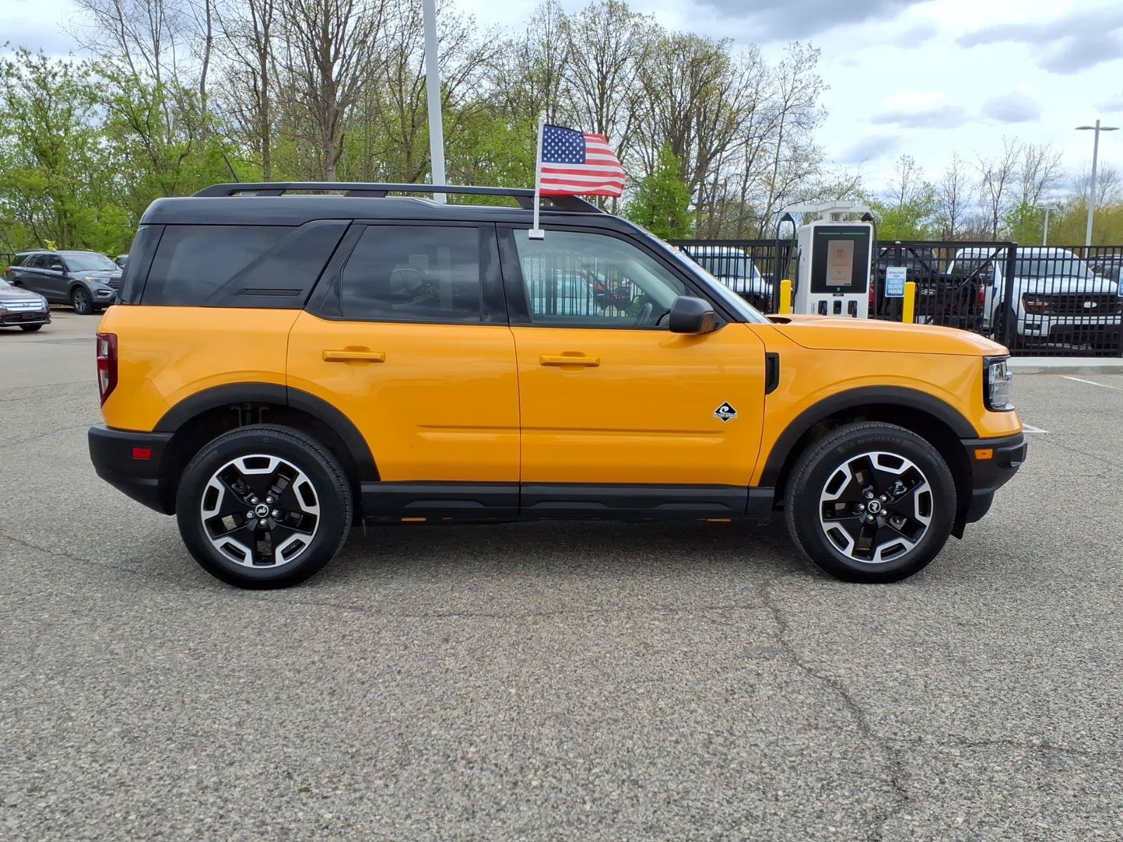Certified 2023 Ford Bronco Sport Outer Banks AWD/4WD image 9