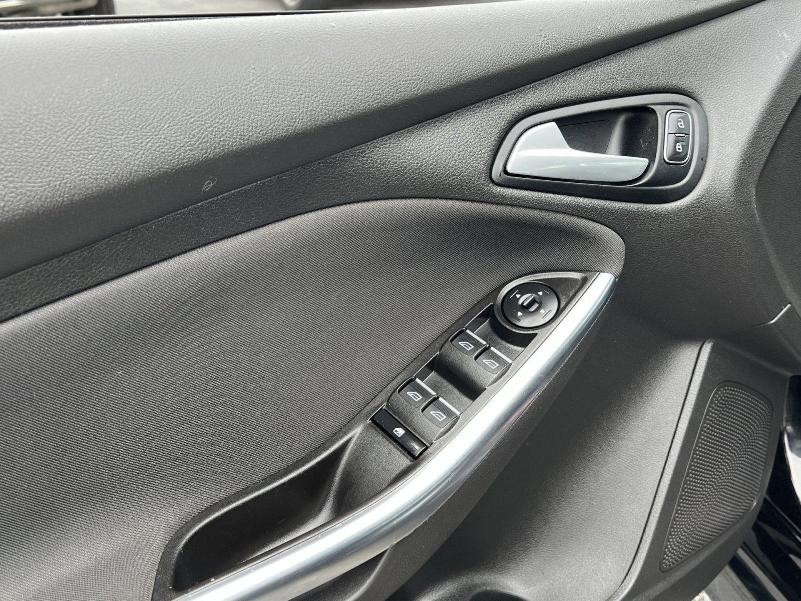 Certified 2018 Ford Focus ST FWD image 21