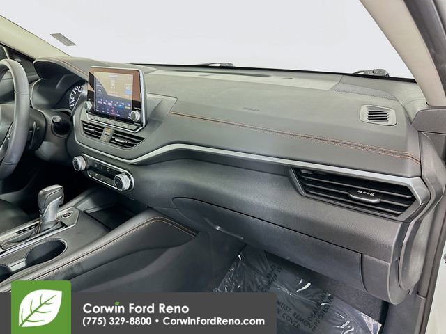 Used 2022 Nissan Altima 2.5 SR FWD image 28