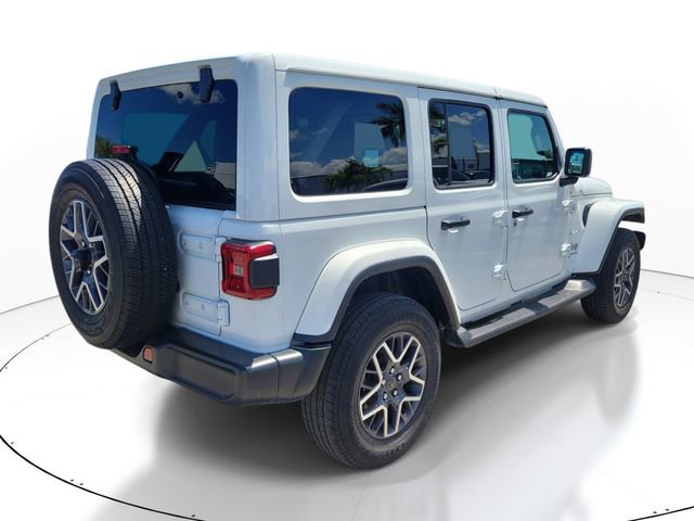 Used 2024 Jeep Wrangler Sahara image 2