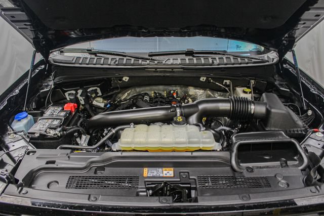 Certified 2025 Ford Expedition Active AWD/4WD image 12