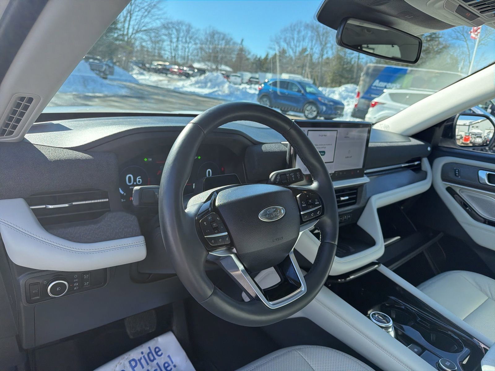 Certified 2025 Ford Explorer Platinum w/ Ultimate Package image 22