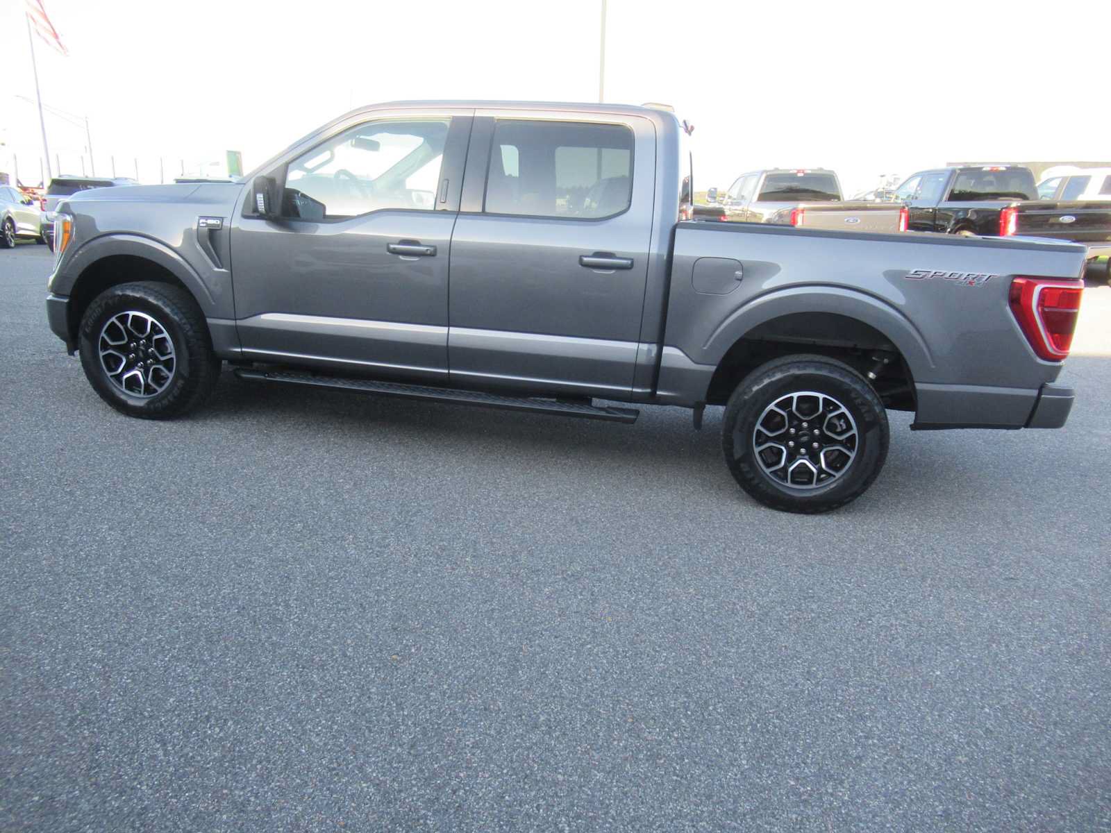 Certified 2022 Ford F150 XLT AWD/4WD image 8