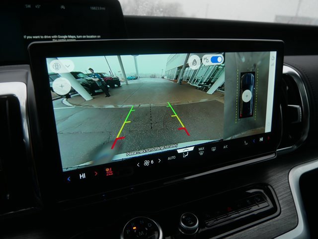 Certified 2025 Ford Expedition Max Platinum image 23