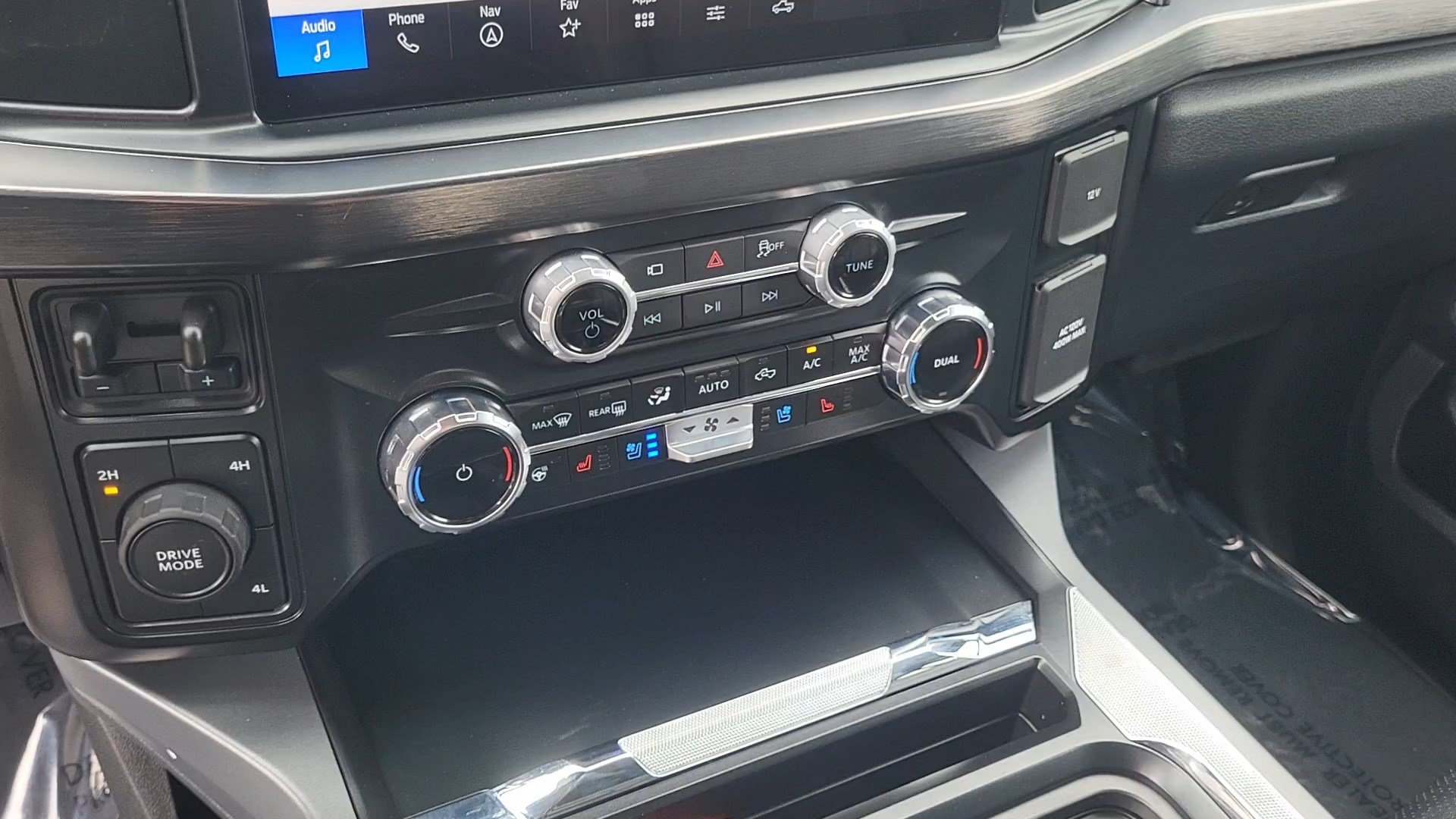 Certified 2025 Ford F250 Lariat AWD/4WD image 16