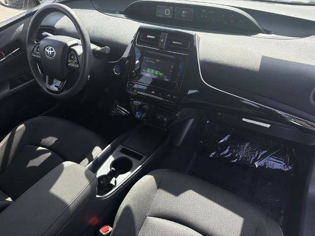 Used 2019 Toyota Prius L Eco w/ Carpet Mat Package image 26