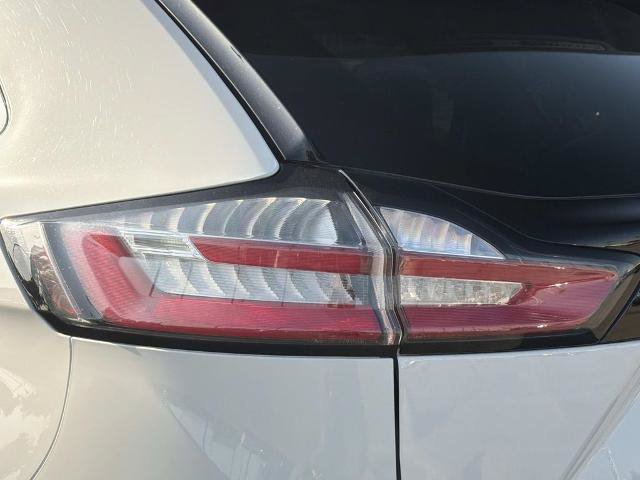 Certified 2022 Ford Edge SEL w/ Convenience Package AWD/4WD image 7