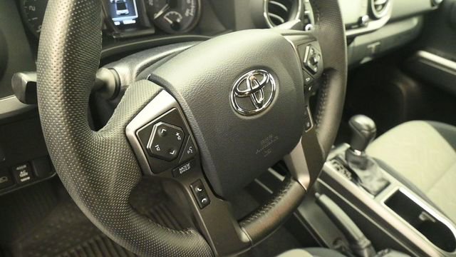 Used 2023 Toyota Tacoma TRD Off-Road AWD/4WD image 16