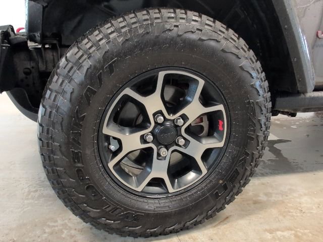 Used 2019 Jeep Wrangler Unlimited Rubicon w/ Dual Top Group AWD/4WD image 9