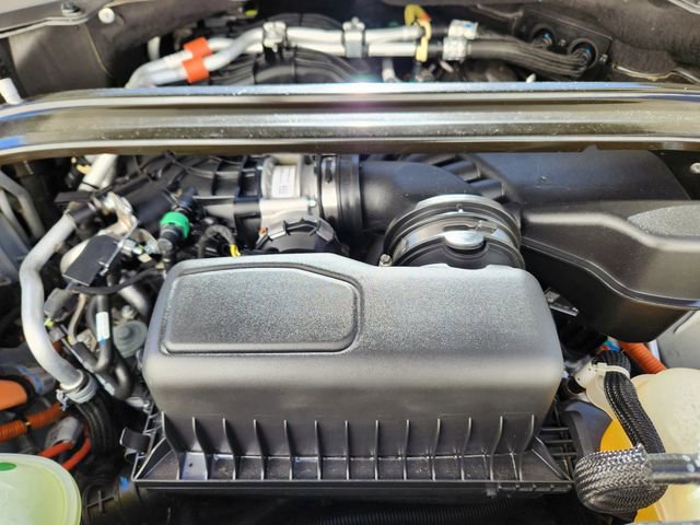 Certified 2023 Ford Explorer Platinum w/ Technology Package AWD/4WD image 23