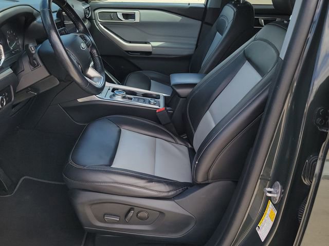 Certified 2023 Ford Explorer XLT w/ Equipment Group 202A AWD/4WD image 7