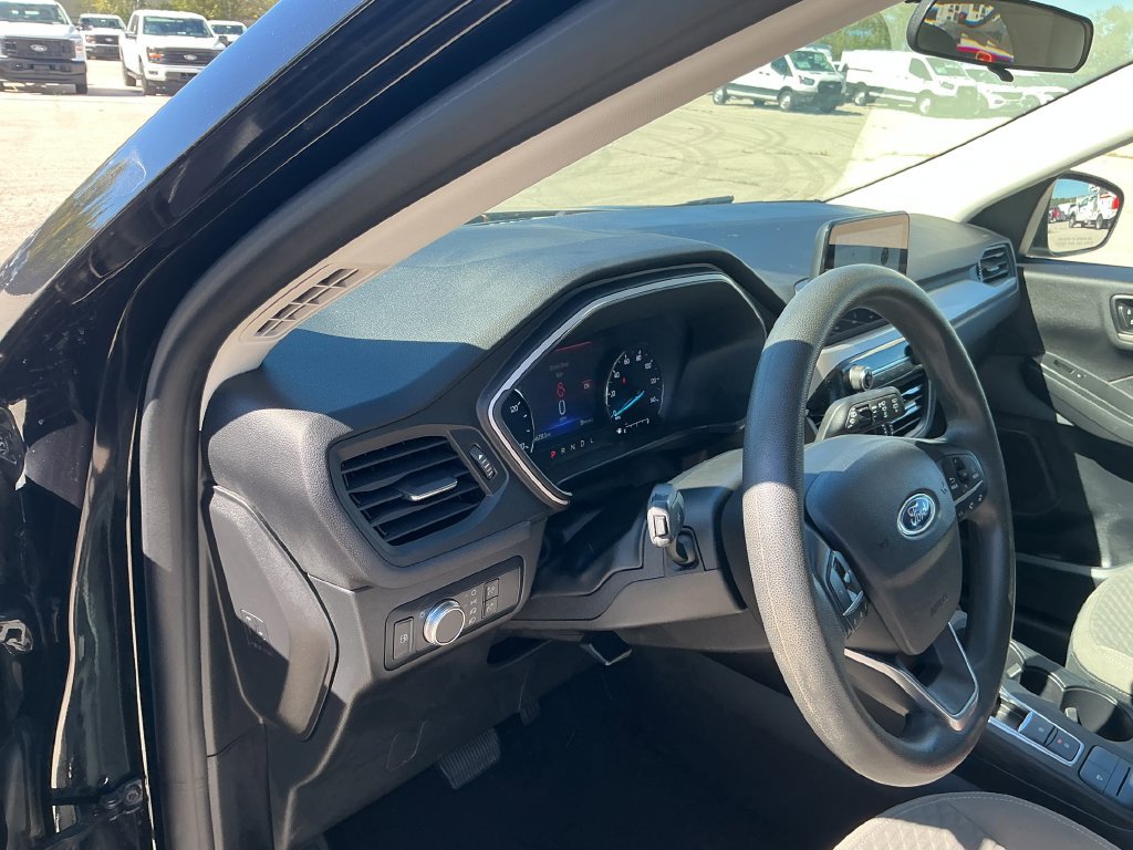 Certified 2022 Ford Escape SE AWD/4WD image 15