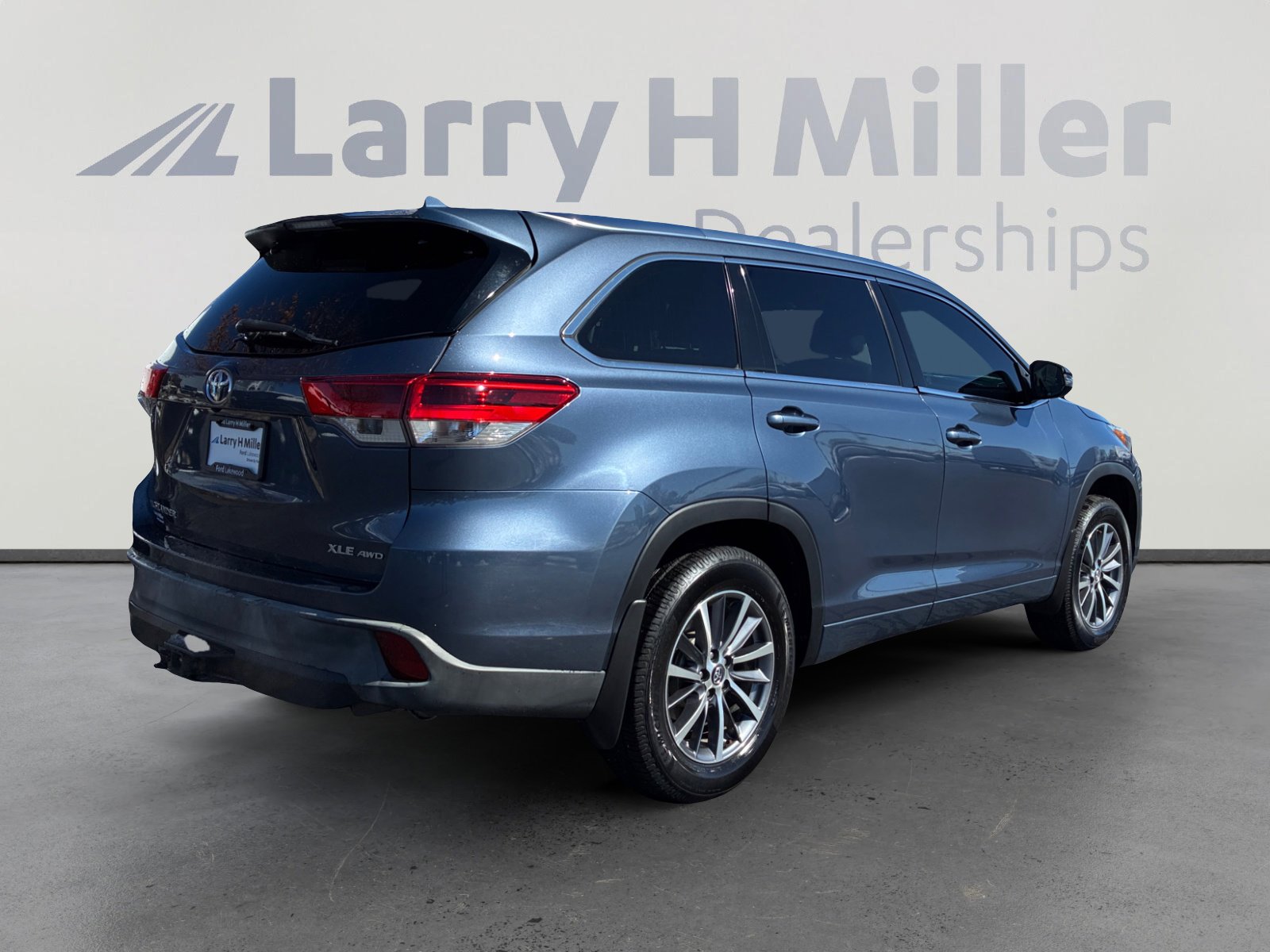 Used 2018 Toyota Highlander XLE image 5