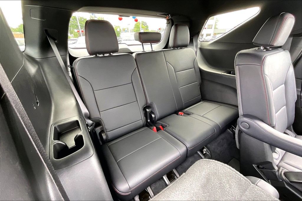 Used 2025 Chevrolet Traverse Z71 w/ Enhanced Driving Package AWD/4WD image 27