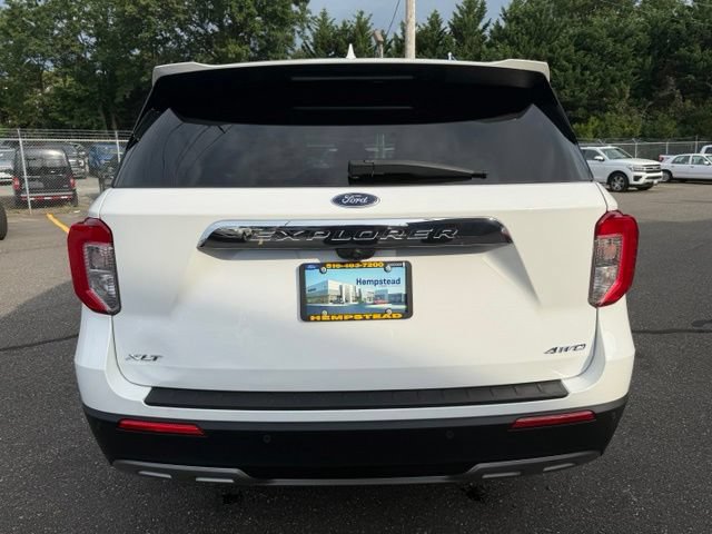 Certified 2022 Ford Explorer XLT w/ Equipment Group 202A AWD/4WD image 7